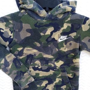 Boys Nike camo camouflage hoodie green small 4-5 yrs